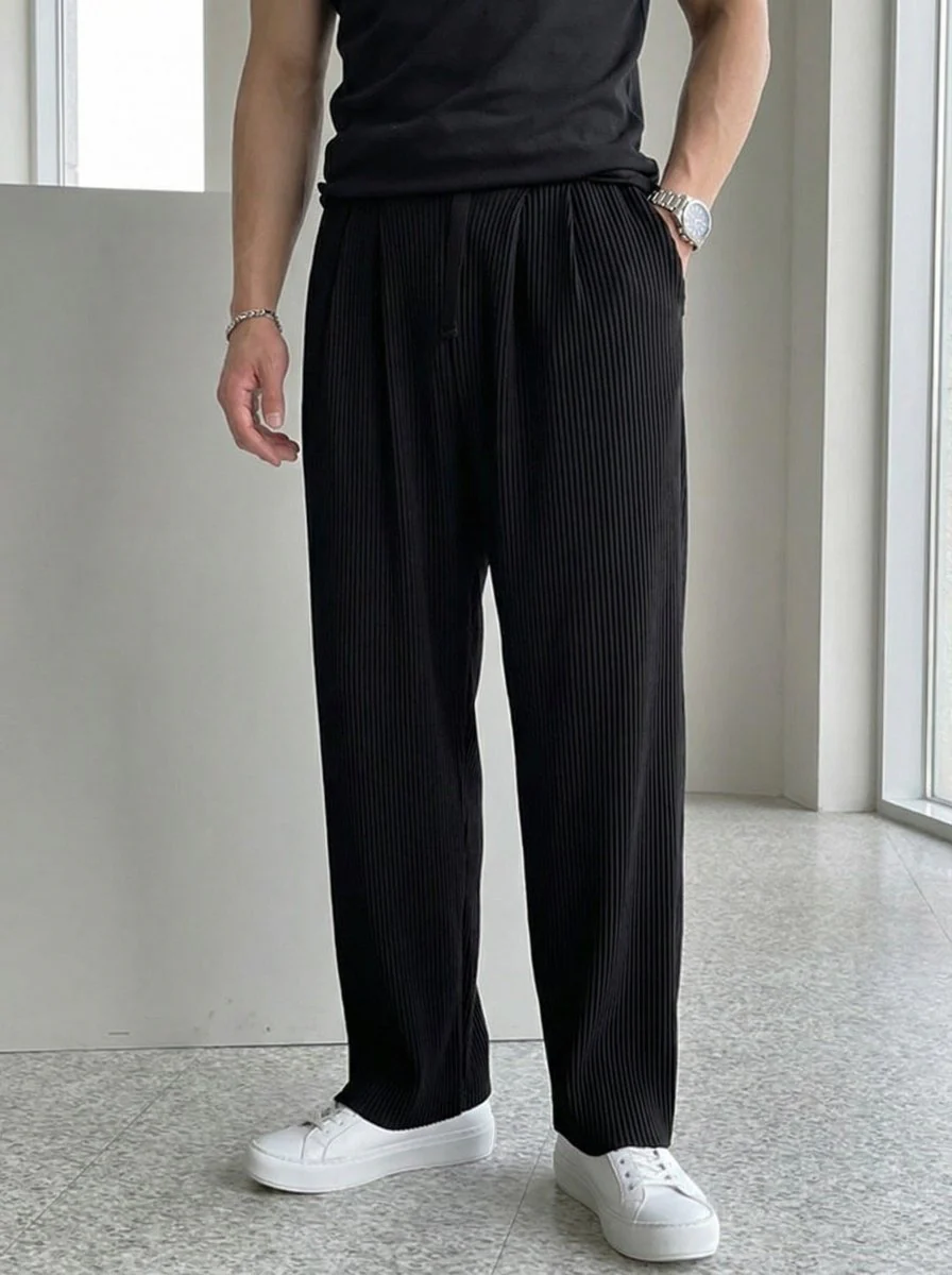 GS No. 146 Pleated Loose Sweatpants - Image 3