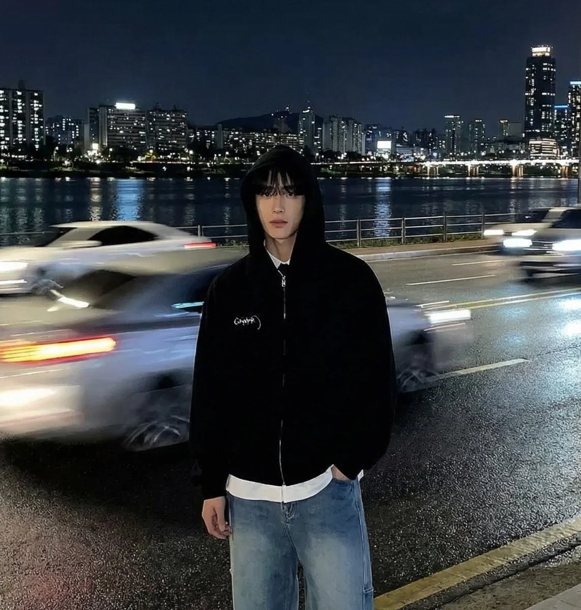 GS No. 409 Korean Letters Hoodie - Image 2