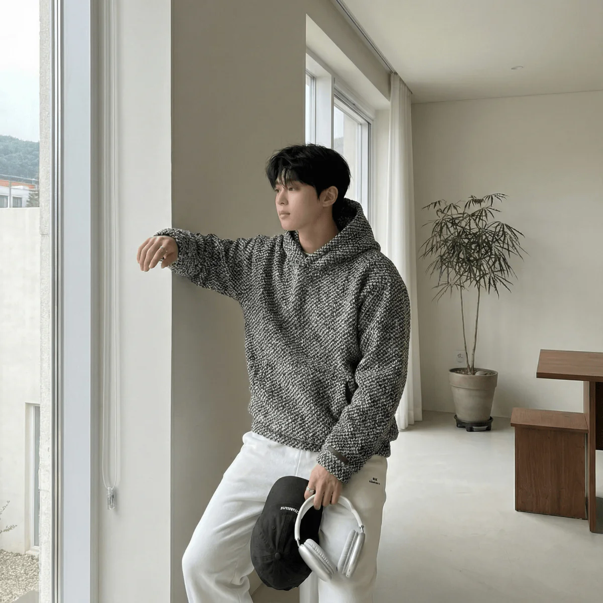 GS No. 85 Tweed Loose Hoodie - Image 2